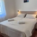 Mauro *